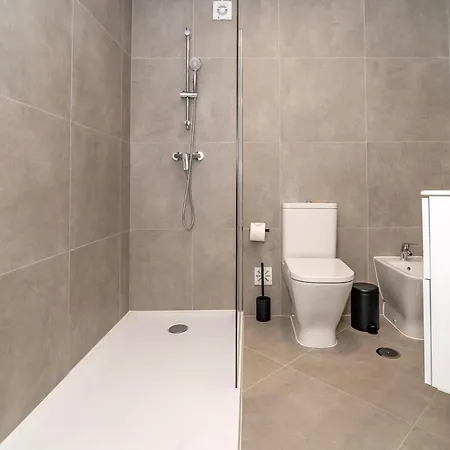 Ocean View Penthouse With 70m2 Privateterrace Apartman
