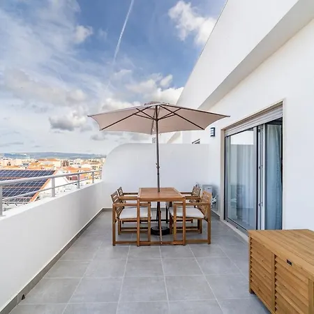 Ocean View Penthouse With 70m2 Privateterrace Apartman *